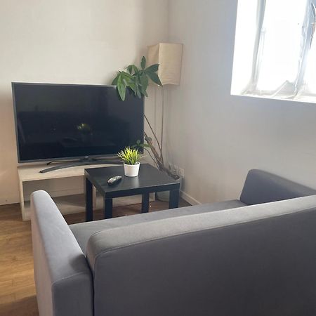 Charmante Maison, Coeur De Bourg Bazouges-la-Pérouse Extérieur photo