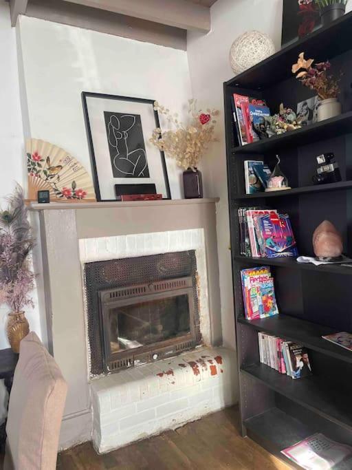 Charmante Maison, Coeur De Bourg Bazouges-la-Pérouse Extérieur photo